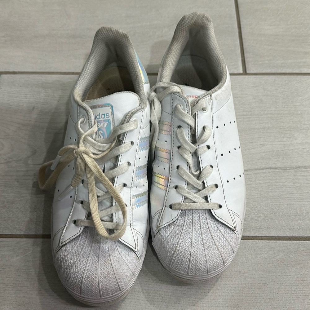 Adidas superstar vs Stan smith